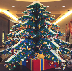 Willowbrook giant DUPLO Christmas Tree